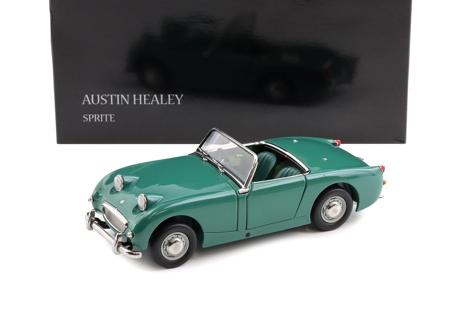 Kyosho 1:18 Austin Healey Sprite 1958 Metal Model Car Leaf Green 08953LG