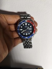 Seiko SKX009K2 Dive Watch Red/Blue Pepsi Dial Automatic Steel Jubilee Bracelet