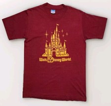 Vintage 90s Walt Disney World T-Shirt Men's Medium Cinderella's Castle Burgundy