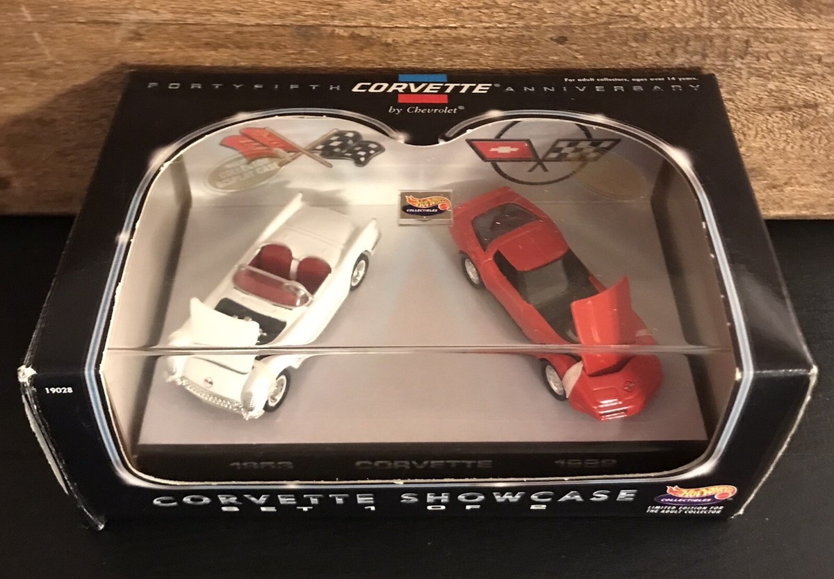 NEW 1998 Hot Wheels Collectibles 45th Anniversary Corvette