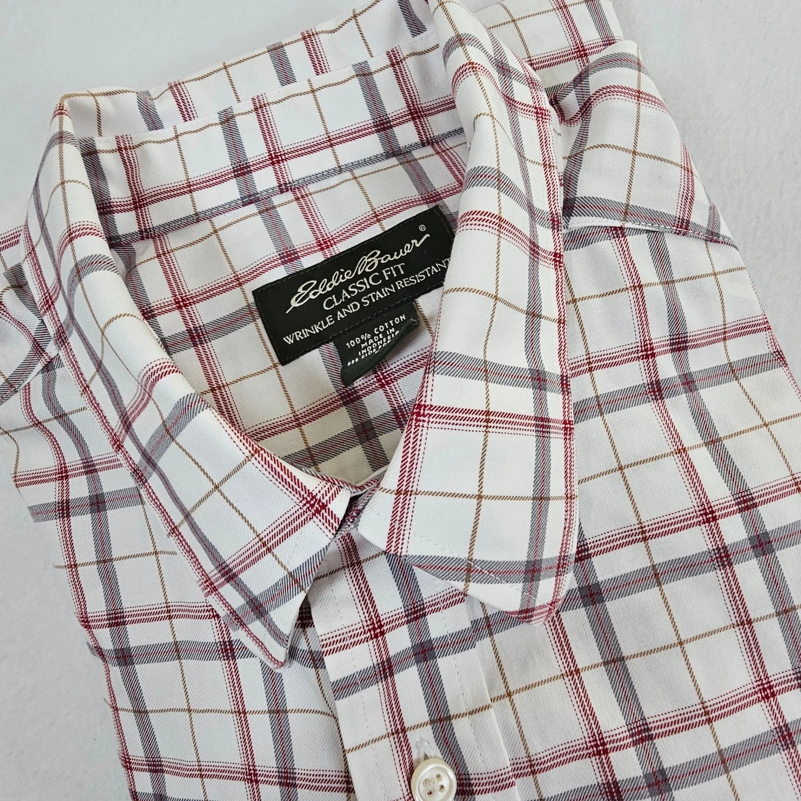 Eddie Bauer Mens Large Classic Fit Plaid Button Down Shirt Red Grey White Cotton