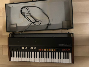 【動作品】Roland VK-8 シンセサイザー 純正ケース付 61鍵 marks-music_roland-junod6set-a1