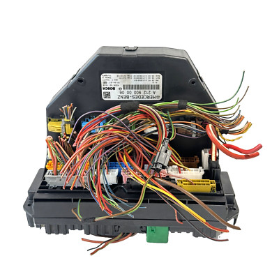2010-2011 MERCEDES E350 FRONT SAM FUSE BOX CONTROL MODULE