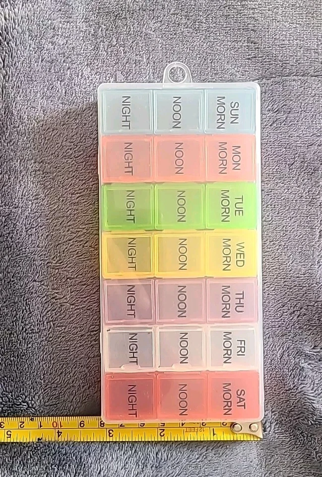 Seven Day Pill Organizer New . - Image 3 of 4