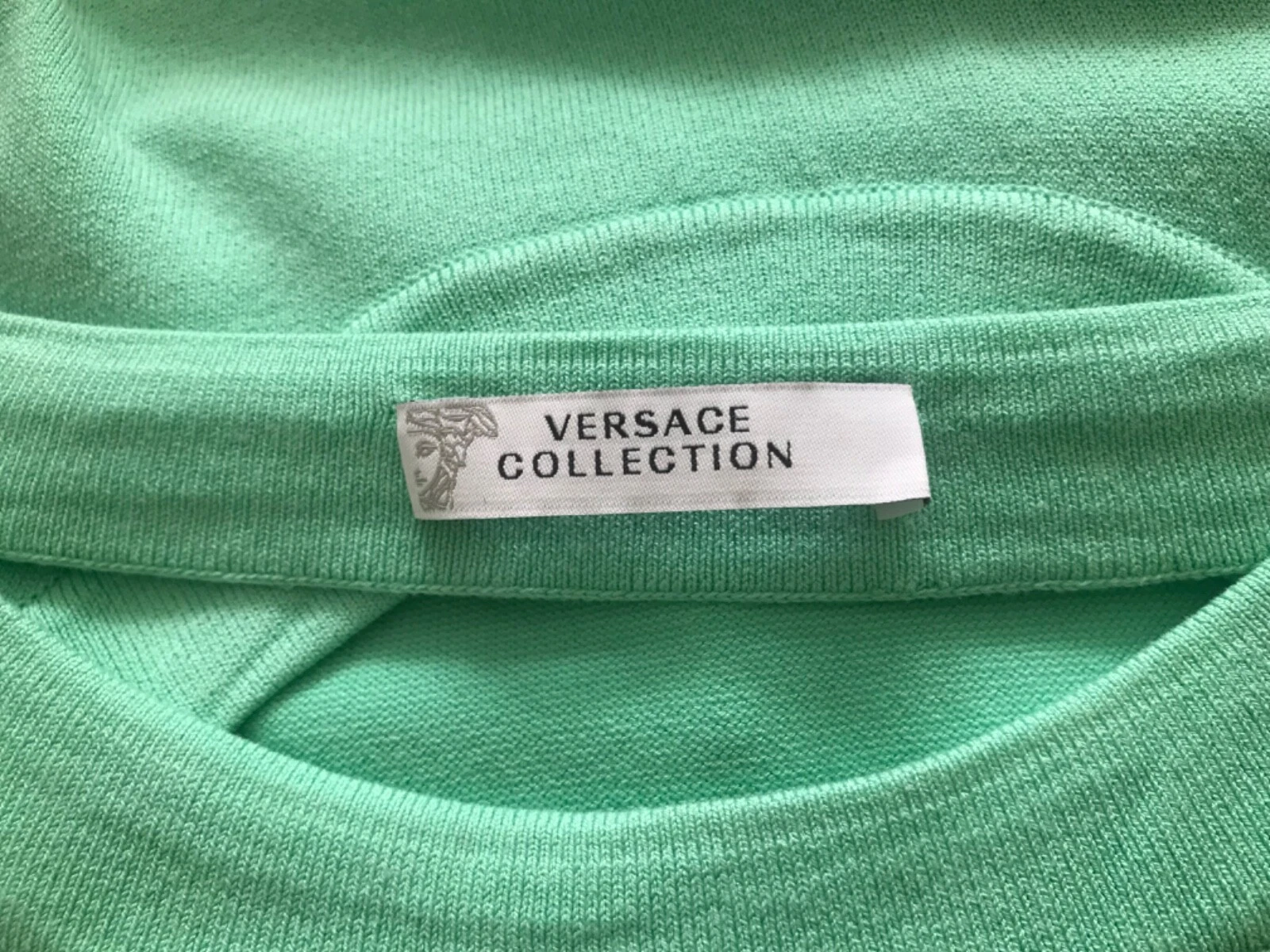 BELLISSIMO ABITO LOGO MOLTO RARO ""VERSACE"" COLORE NUOVO DI ZECCA"" MEDUSA"" ORO CHIARO L