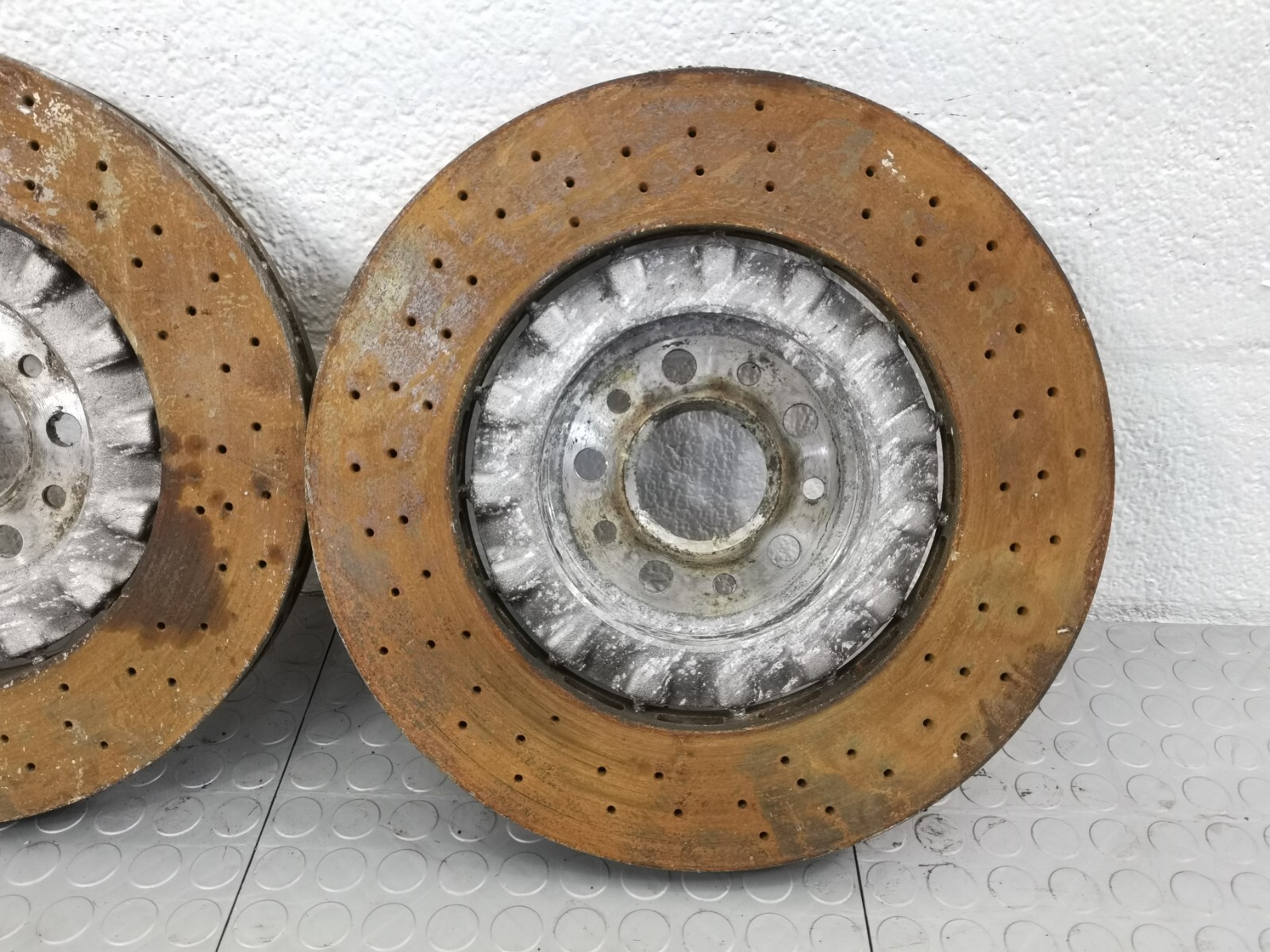 2017 - 2020 Maserati Levante FRONT BRAKE DISC ROTOR SET OF 2