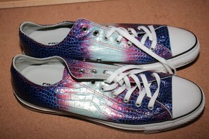 crocs that look like converse