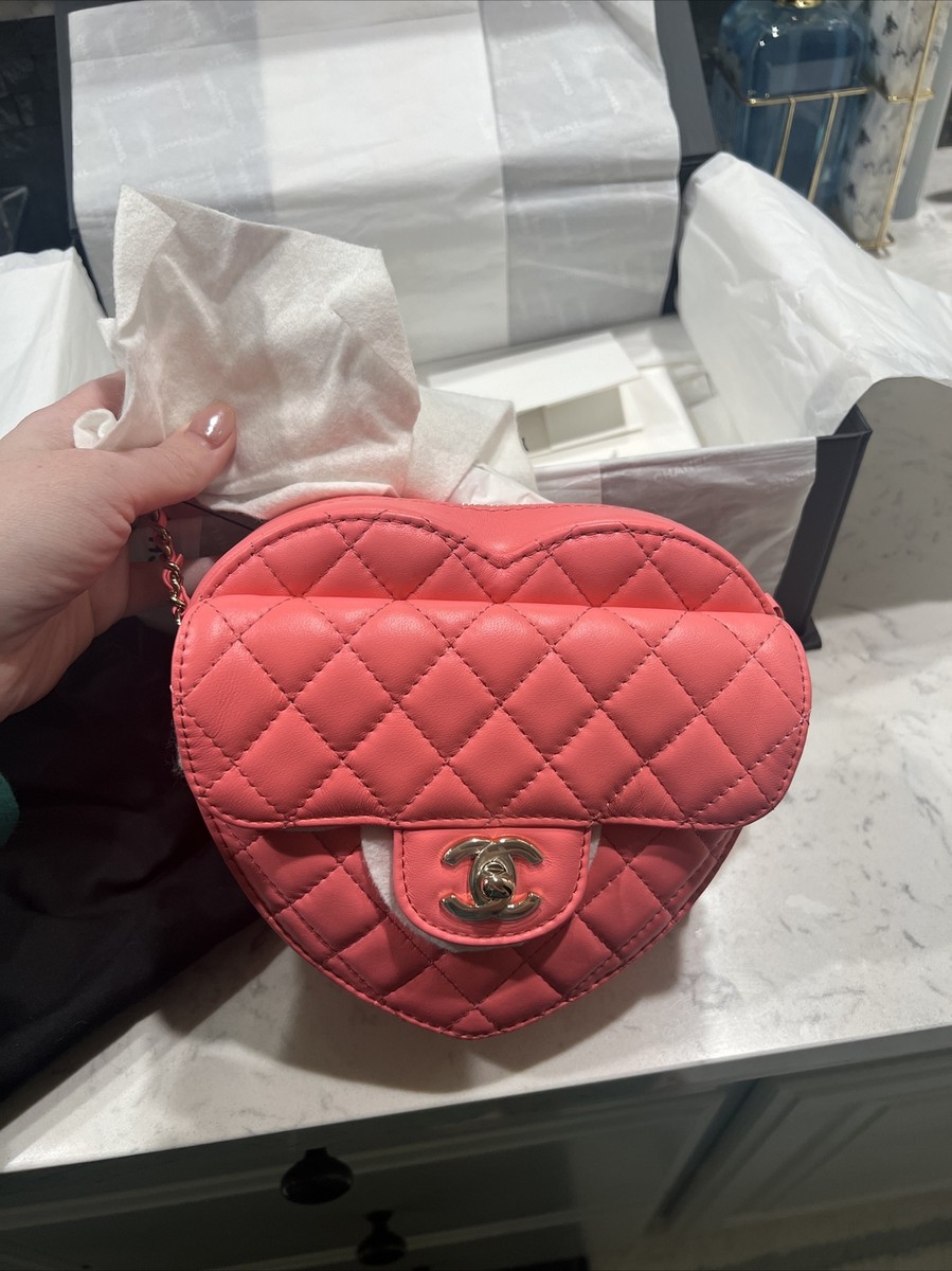 溢れだす可愛♡ハート刺繍【CHANEL】巾着バッグ♪ Chanel Pink Heart Bag LARGE. Brand New With Tags And Receipt