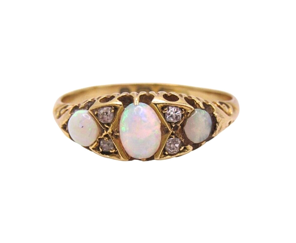 18K Yellow Gold Opal & Diamond Ring - image 1
