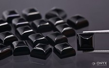 Onyx-Cabochon quadratisch 3x3, 4x4, 6x6 mm