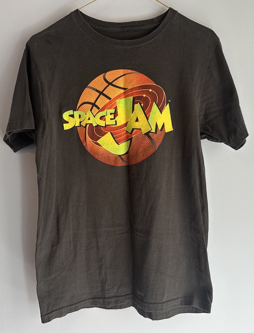 Space Jam T-Shirt by Warner Brothers Size M Fun Cartoon Design