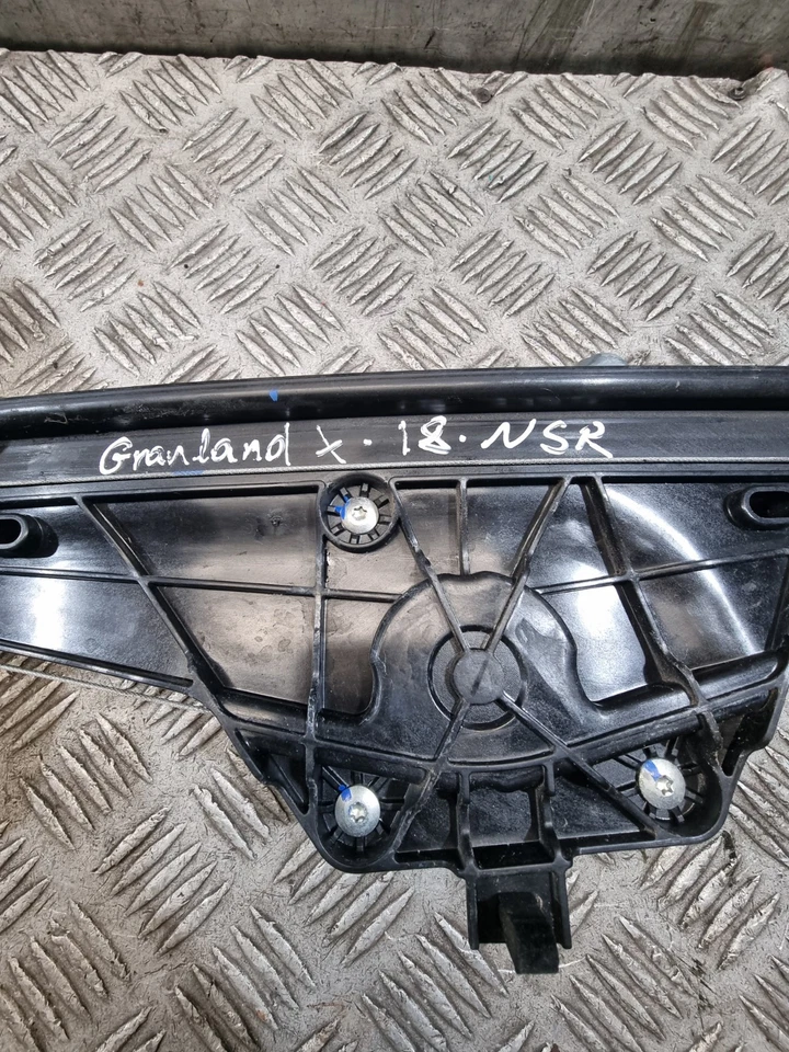 VAUXHALL GRANDLAND X WINDOW REGULATOR MECHANISM REAR LEFT 9815403880 1.6L 2018 - Image 3 of 4