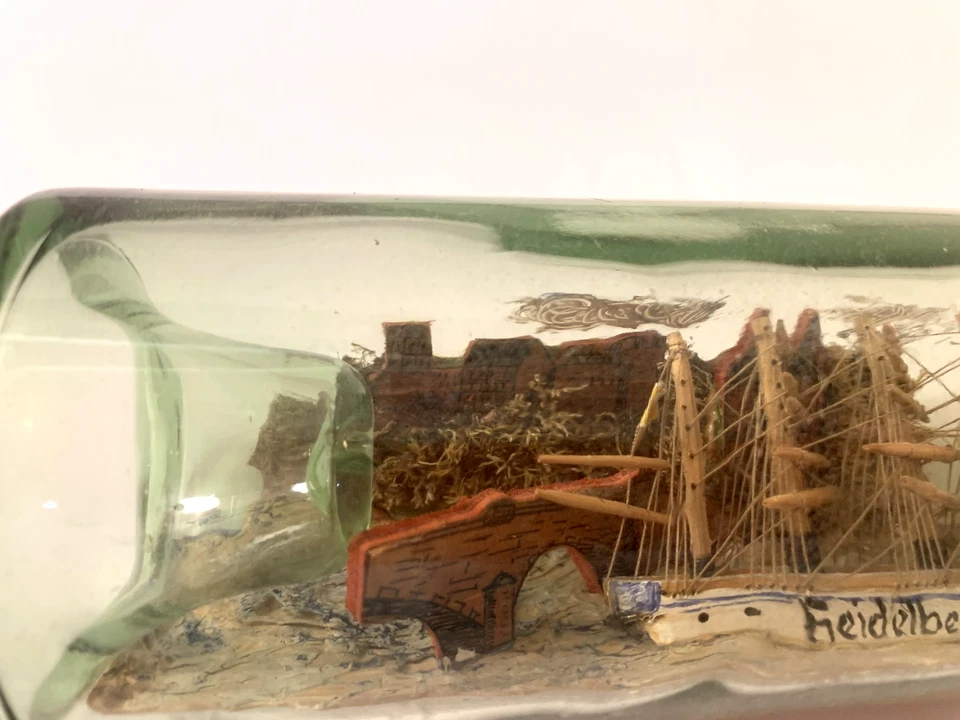 Antiguo Diorama Marinero Hecho Barco en Botella Modelo Alemania Náutico Marítimo Foto 3 de 4
