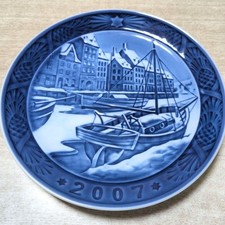 Royal Copenhagen Christmas Plate 2007 Winter Scene Denmark 4.5in Used