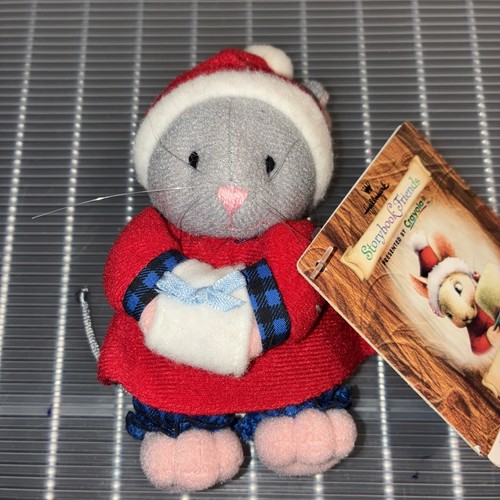 Vintage Hallmark Storybook Friends Mitzi Mouse Christmas Plush - Picture 2 of 5