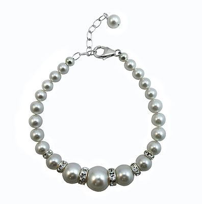 7, 8 inch. Graduated Pearl Bracelet made with Crystal element. S. Silver