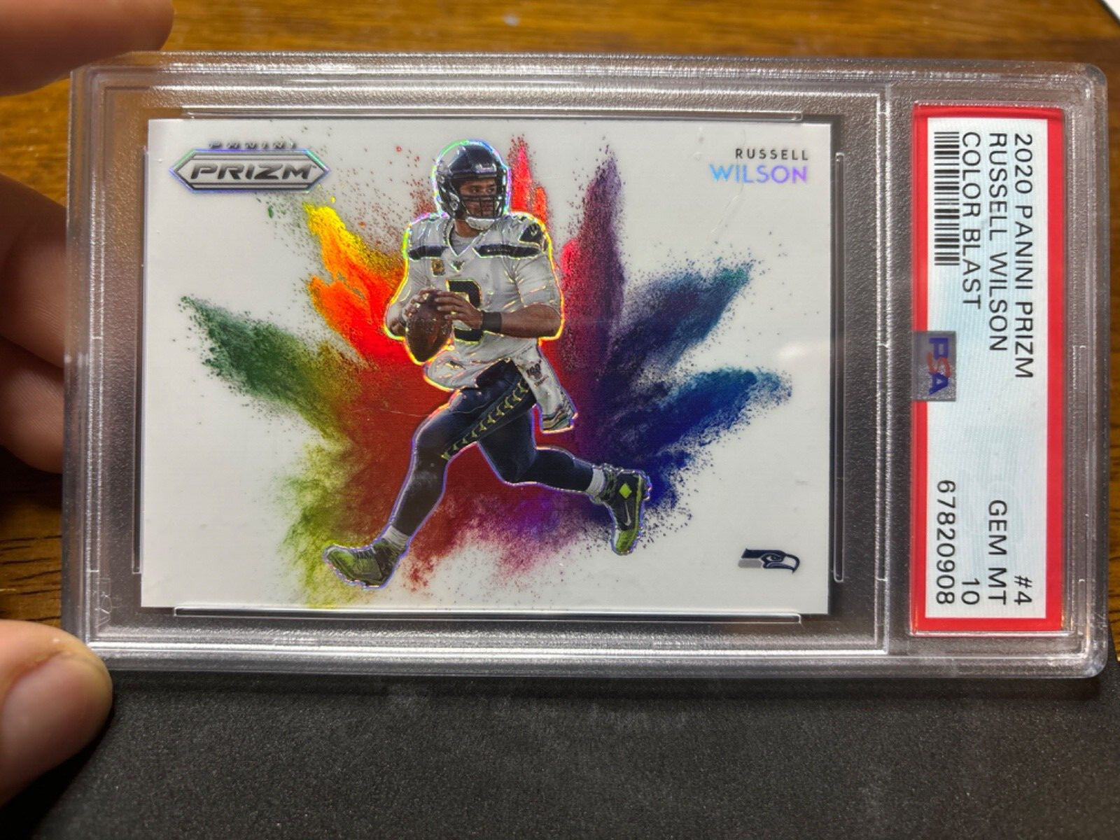 2020 Panini Prizm - Color Blast #4 Russell Wilson