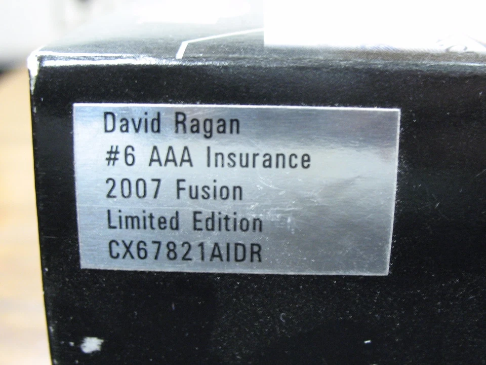 David Ragan 1:24 Die Cast NASCAR #6 AAA Insurance 2007 Fusion edição limitada - Imagem 4 de 4