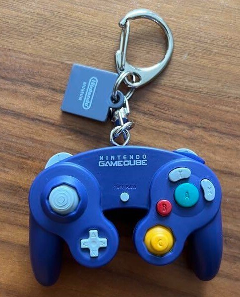 Nintendo Museum Kyoto Limited Game Hardware keychain
