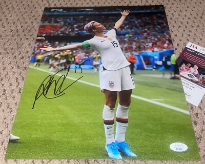 MEGAN RAPINOE SIGNED 11X14 PHOTO JSA AUTOGRAPH USA SOCCER USWNT