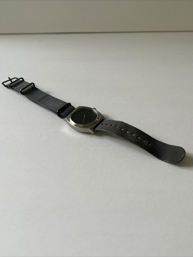 Nixon "The Time Teller" Minimal Series Grey Charcoal Watch, 40mm ๐ ๐ฅ - Picture 13 of 16