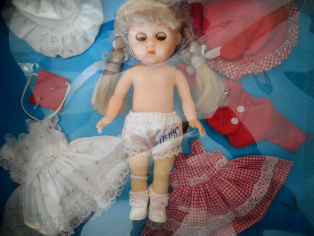 NRFB 1984 Vogue Dolls 8” Poseable Vinyl Blonde Ginny Doll NRFB 1984 Vogue Dolls 8” Poseable Vinyl Blonde Ginny Doll