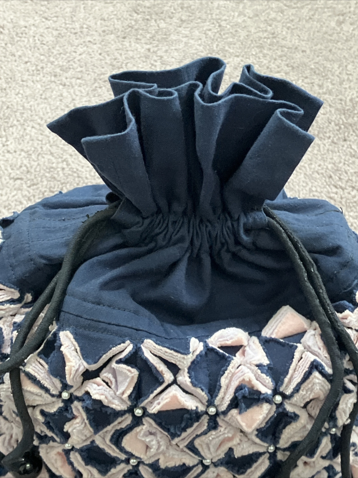 WOMAN’S HANDMADE UNIQUE DRAWSTRING BAG - image 8