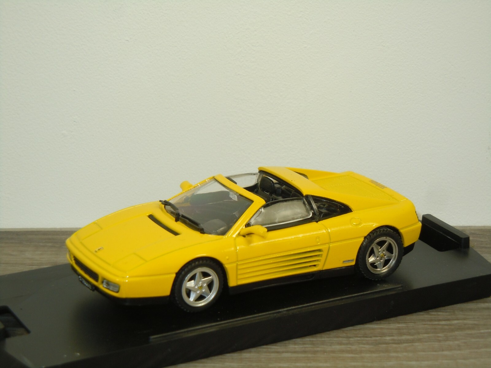 Picture 2 of 4