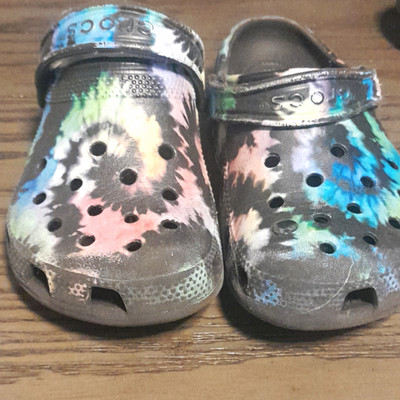 Crocs Classic Tie-Dye Clog Unisex Kids US J1 Slip-On Multicolor/Black