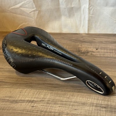 Selle Italia Max Flite Gel Flow Perforated Black Leather Saddle Vanox Rails L3