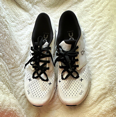 On Cloud X 4 Lace-Up Low Top Mesh Sneakers Ivory/Black Rubber Outsole 2024