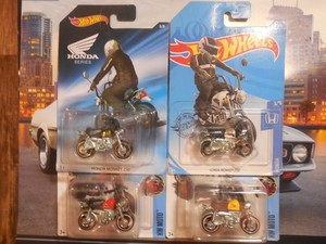 Hot Wheels 2017 HW Moto Honda Monkey Z50 Mini-Bike – 1:64, Blau, Nr. 115/365
