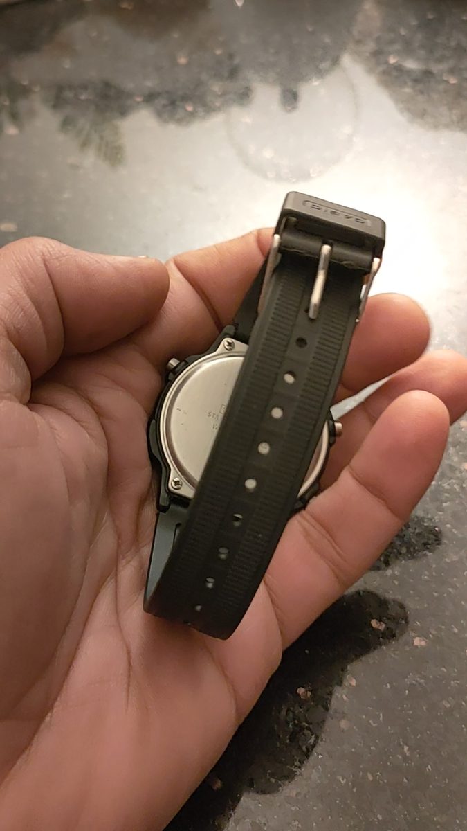 1998 Vintage Digital Casio Illuminator Model 1822 , W-729H ,Water