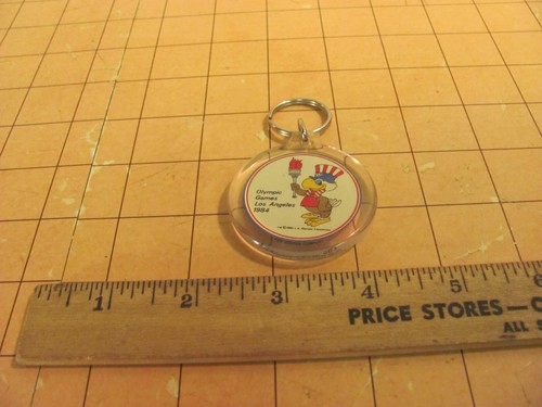 Vintage 1984 Los Angeles Games of the Olympiad Round Keychain - Picture 6 of 6