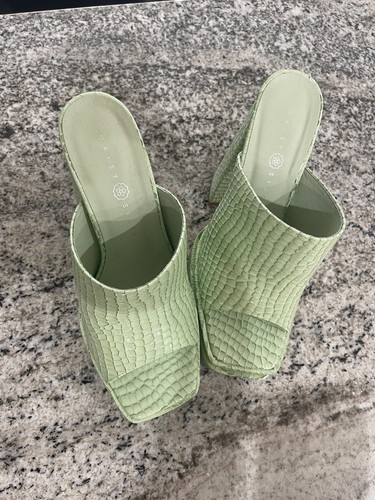 Daisy Street Exclusive platform mule sandals in sage green croc 7.5 ASOS MINT - Picture 4 of 13