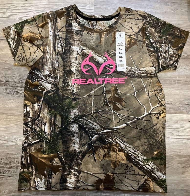 BN Women's Realtree Short Sleeve Graphic T-shirt, Size XL, Color Multicolor