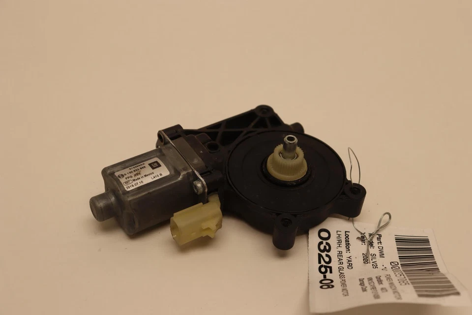 2020-2024 CHEVY SILVERADO 2500HD 3500HD REAR BACK GLASS POWER WINDOW MOTOR OEM - Image 2 of 4