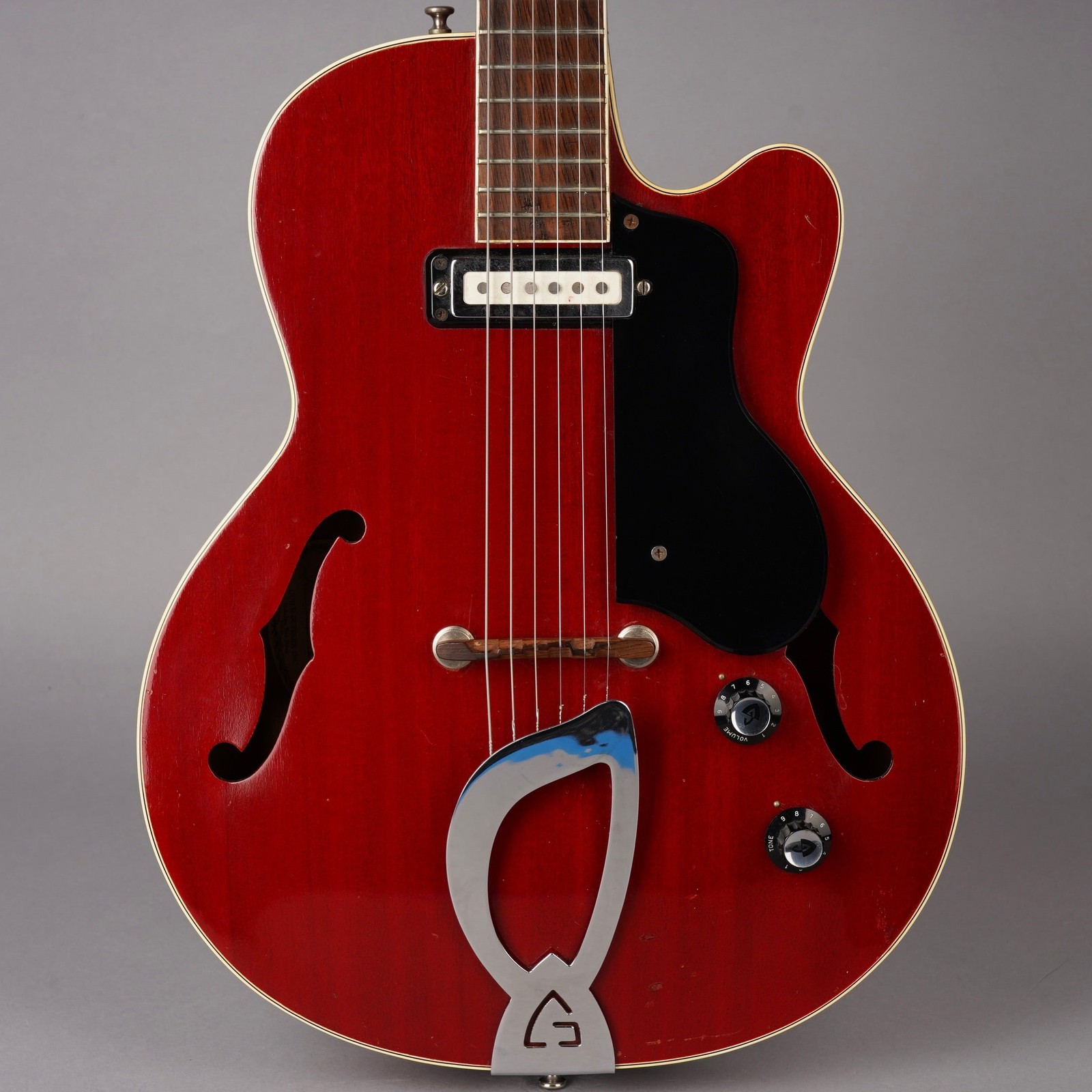 Guild M-65 Freshman - 1968 - Cherry