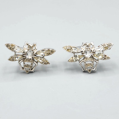 1948 Trifari Alfred Philippe Pair QUEEN BEE Crystal Rhodium Plate Scatter Pins