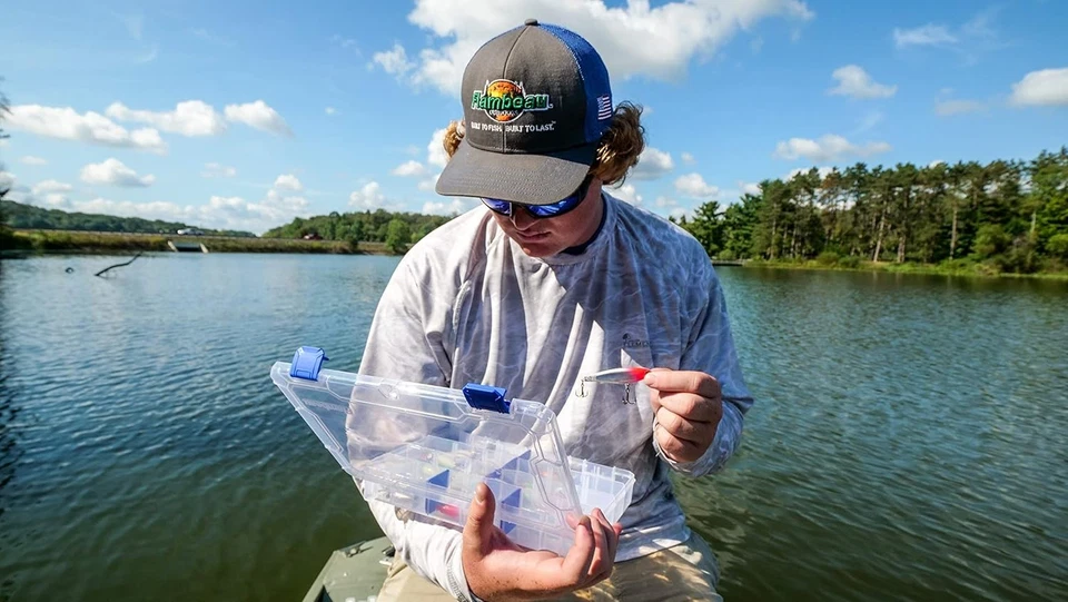Bandeja de aparejos de pesca 4007 Tuff Tainer para exteriores incluye 12 divisores de corte... Foto 2 de 4
