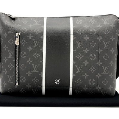 Louis Vuitton Fragment Apollo Messenger MM Monogram Eclipse Black VG