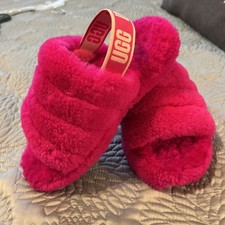UGG Fluff Yeah big kid's pink slide sandal logo strap size 1