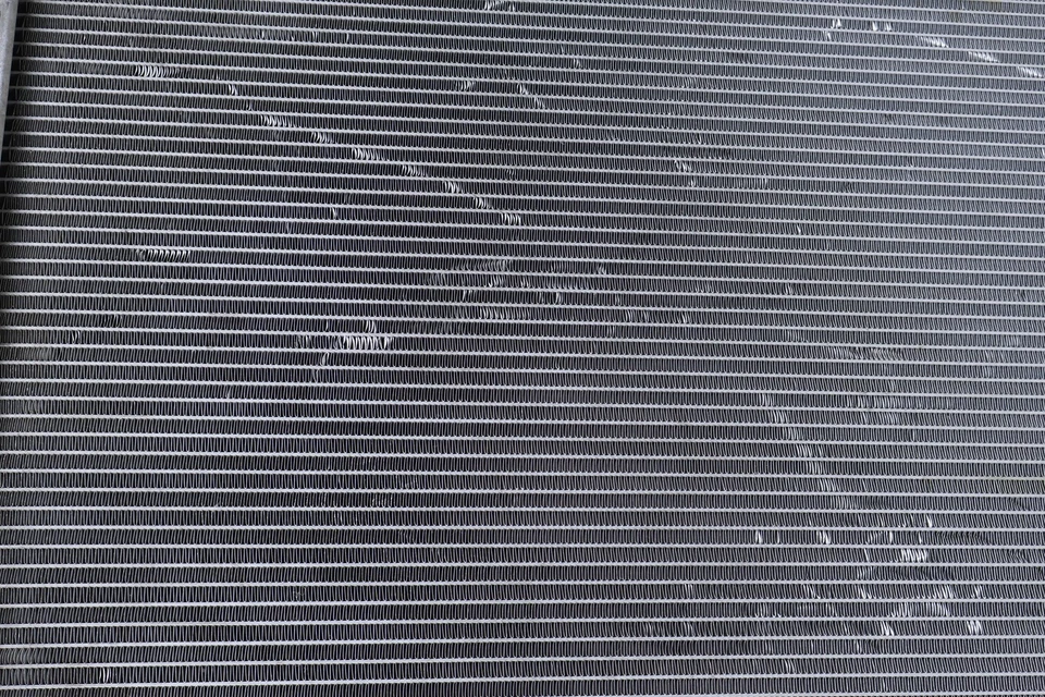 Land Rover Range Rover Sport 2016-2021 3,0 L - Radiador FPLA8005AB Foto 4 de 4