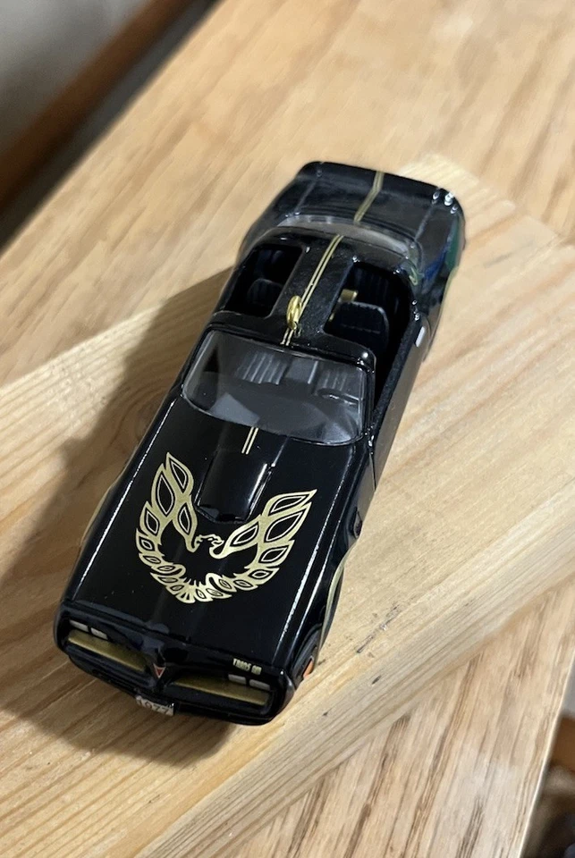 Hallmark Keepsake Ornament 1977 Pontiac Trans Am Special Edition Christmas 2012 - Image 3 of 4
