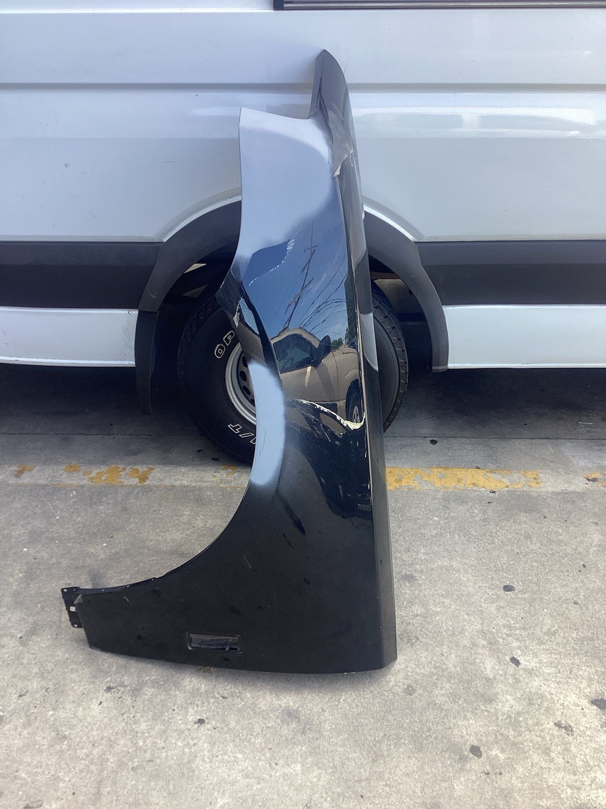 Rolls-Royce Cullinan 2019-2023 Left Fender
