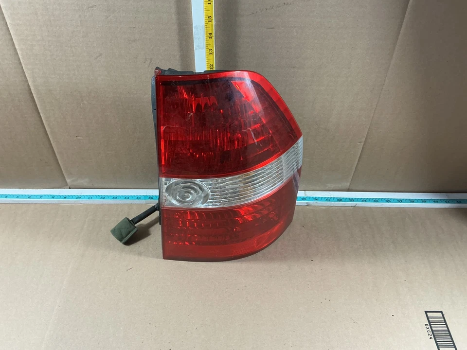 Conjunto de luz trasera derecha del lado del pasajero Acura MDX 2001-2003 Foto 4 de 4