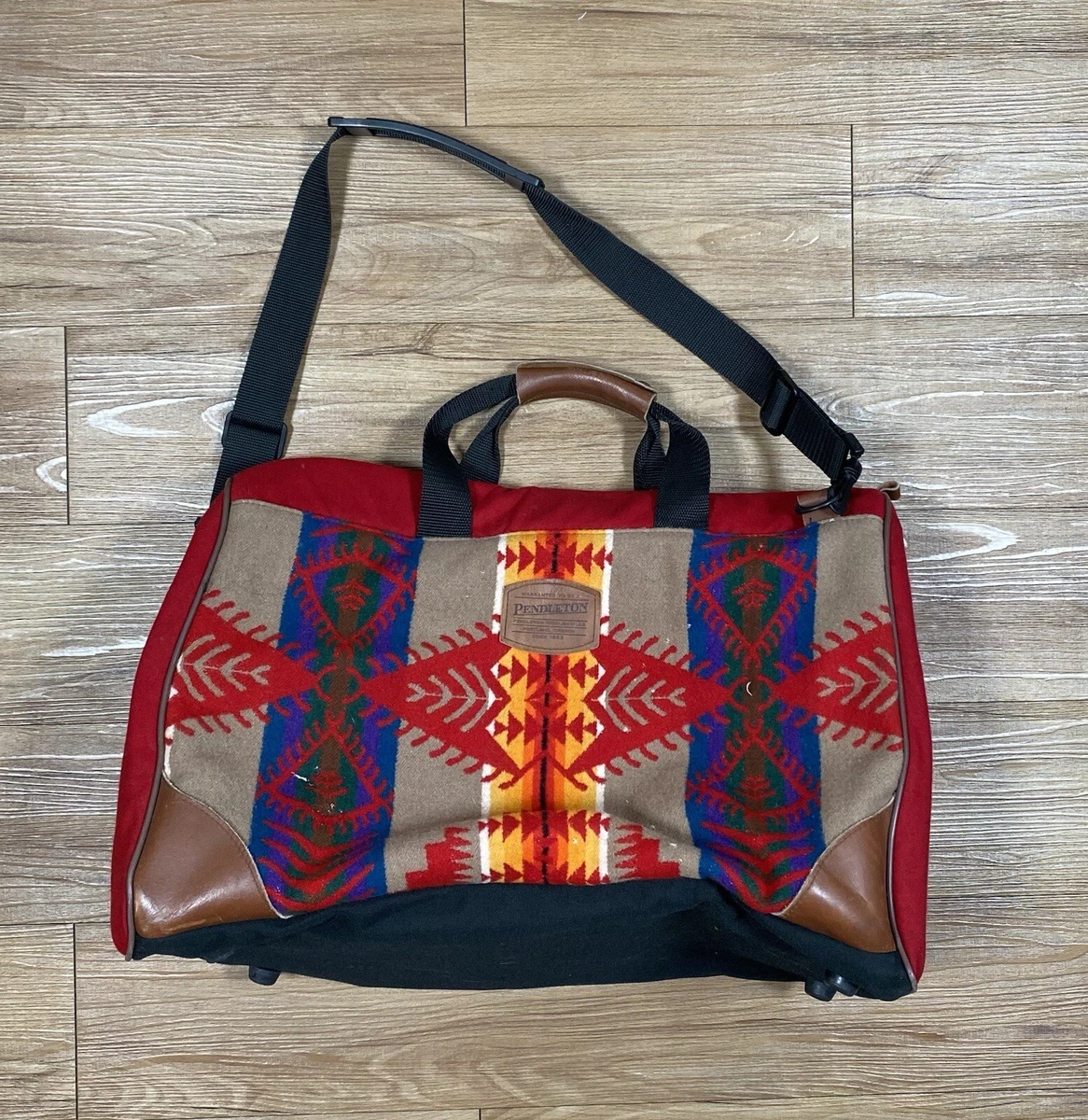RARE PENDLETON Southwestern Aztec Blanket Wool Duffle Weekender Bag