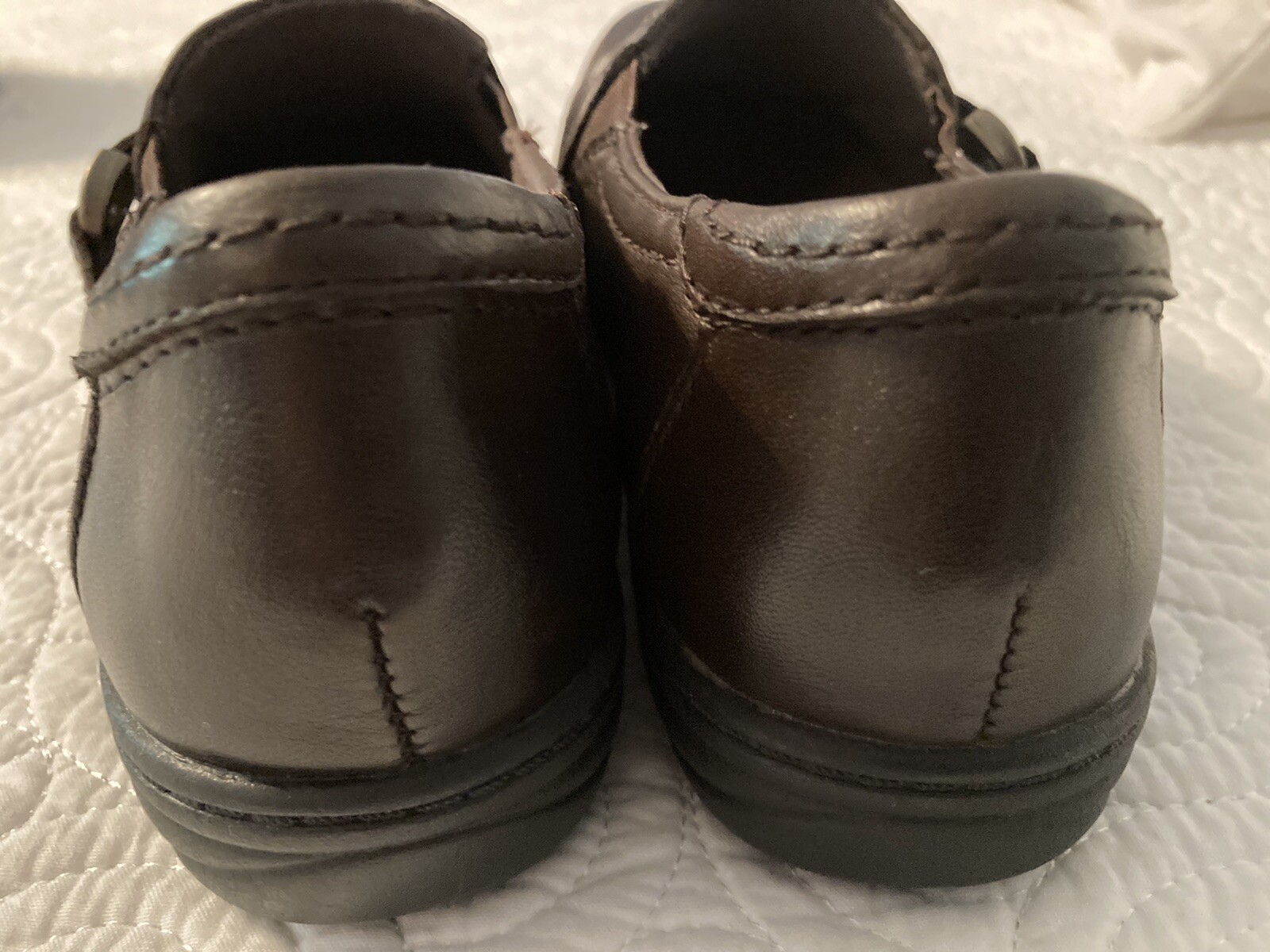 earth origins sneakers