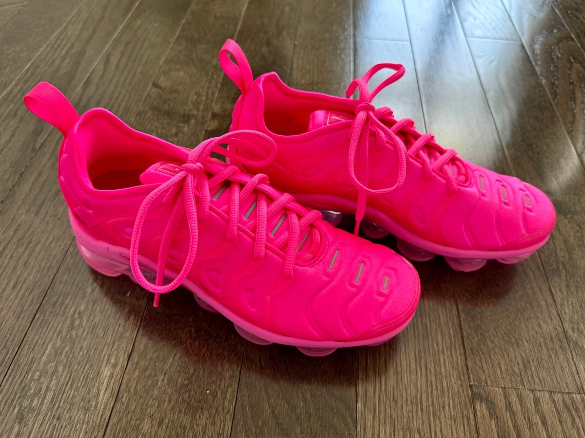 nike air max vapormax plus pink