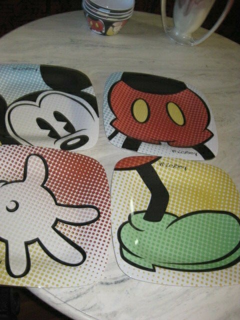 NEW Zak! Set of Designs Mickey Mouse Plates 11
